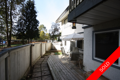 Lynnmour apartment for sale: Edgewater Estates 2 bedroom 939 sq.ft. (Listed 2009-10-13)